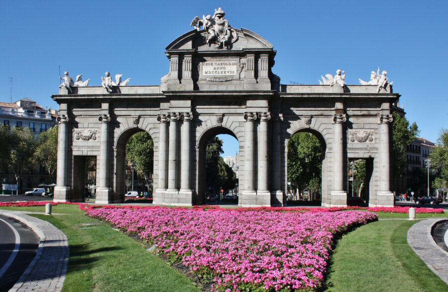 L’HISTOIRE A TRAVERS LES MONUMENTS LES PLUS CONNUS DE MADRID : UN TOUR DE L’ECOLE